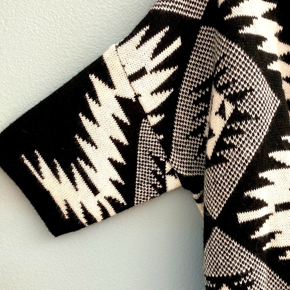 SOLD - Picture 4 of 7